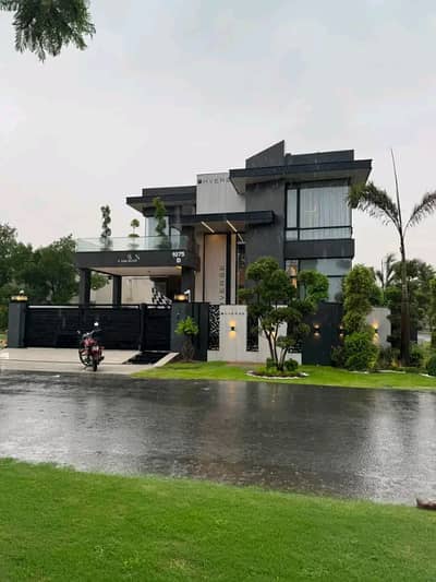 1 Kanal Brand New Luxury Furnished House for Rent in a Prime Location of Bahria Town, Lahore.