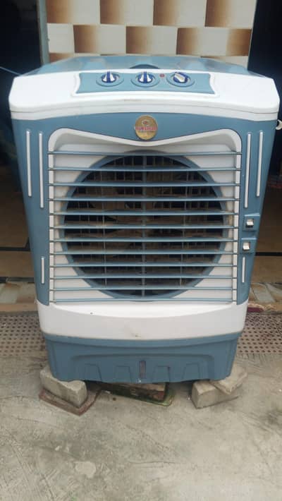 Super Asia AC 220w 10/9 condition All okay