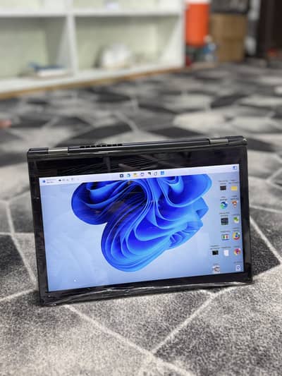 Lenovo L380 Yoga core i5 8th generation 8GB RAM 256GB SSD Touchscreen