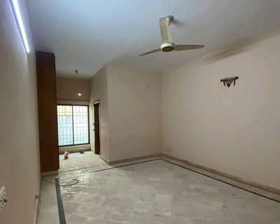 House For rent In Beautiful F-11