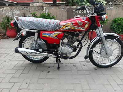 125 Honda | Model 2025 | 5000 KM Driven | Red Honda Bike Urgent Sale