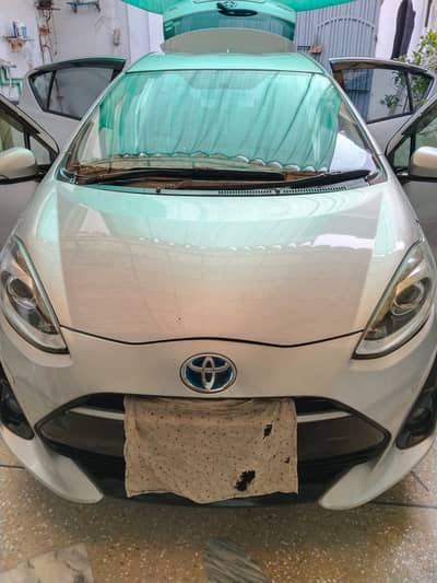Toyota Aqua S 2015