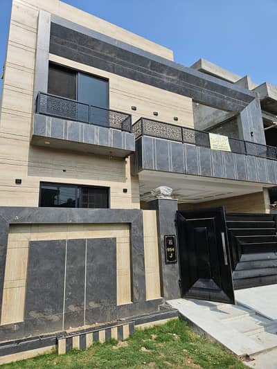 10 Marla VIP Double Storey House for Sale in LDA Avenue 1 J Block