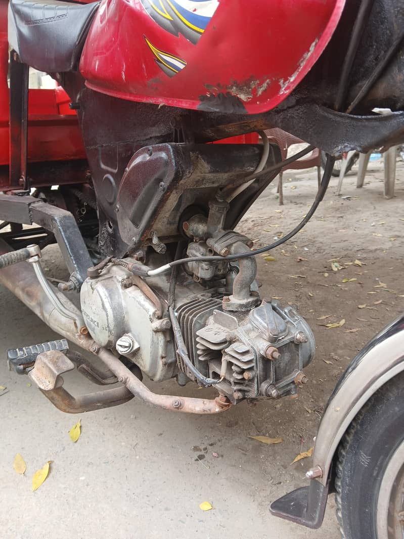 Loader Rickshaw 7