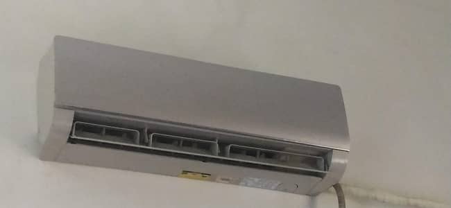 non inverter 1ton AC sell haier