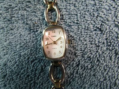 Timex Indiglo R8 160-60-7 Ladies Quartz Analog Watch Silver Tone – Use
