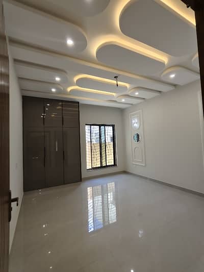 5 Marla brand new ground floor for rent available
