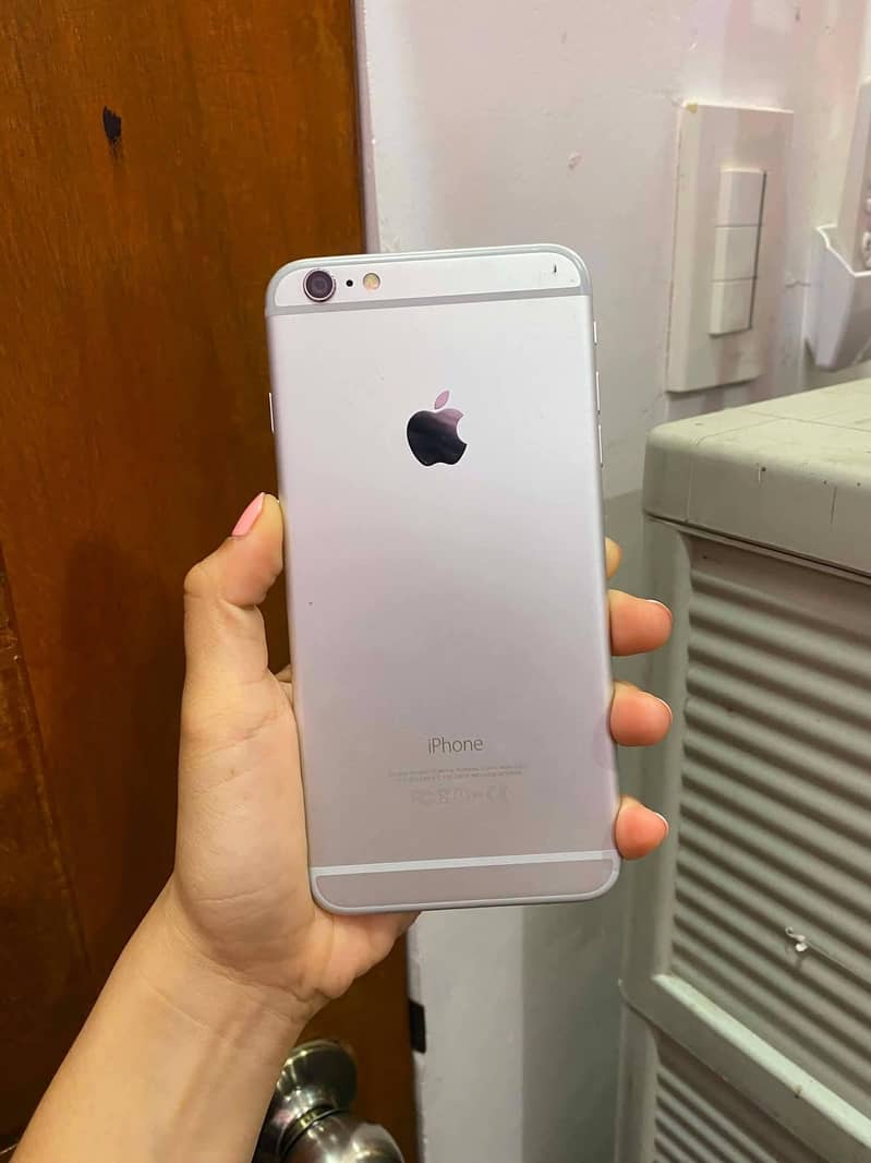 Apple iPhone 6S Plus 0