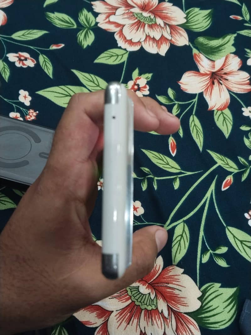 Google Pixel 6 Pro 2