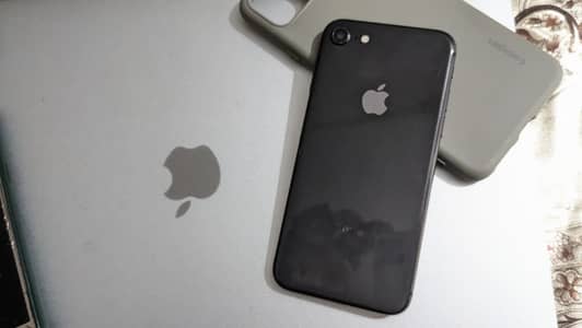 Apple iPhone 8