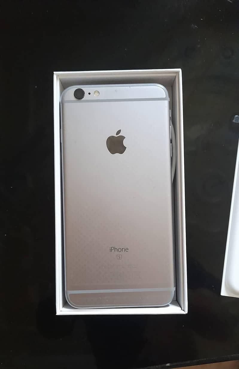 Apple iPhone 6S Plus 0