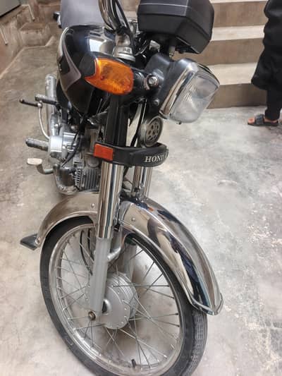 cd 70 2025 model 10/10 condition on letter