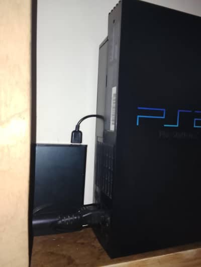 PS2 console with zero scratch