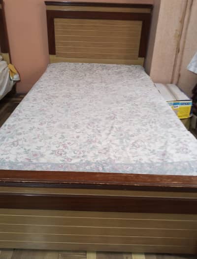 Single bed Without mattress for urgent sale!!!!