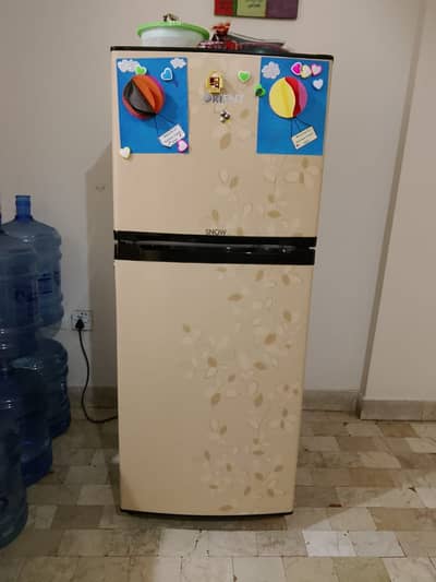 *Orient Snow Series Refrigerator (9 Cubic Feet / 4.5 Feet* ) Excellent