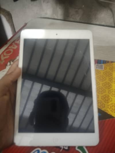 ipad air screen break all good working prand new IPad