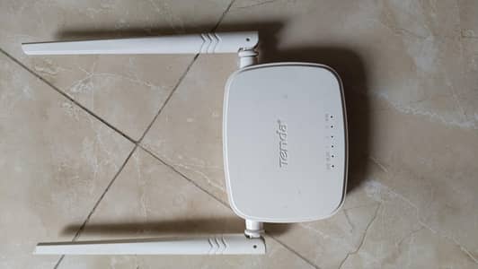 Tenda N301 Wireless N300 Easy Setup Router.