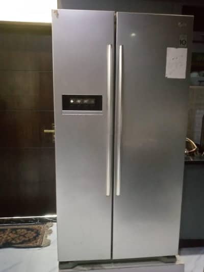 LG REFRIGERATOR COUBOARD DOOR