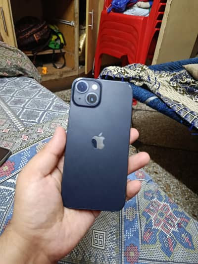 Apple iPhone 13