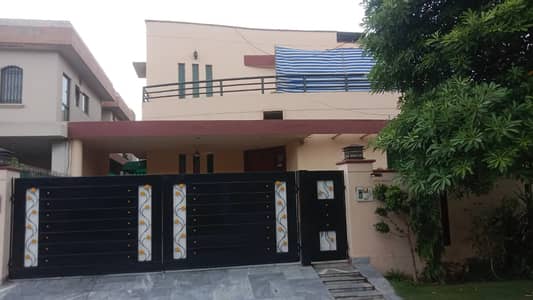 One Kanal Slightly Used Ultra Modern Designer Owner Build Full Basement Bungalow For Sale At Prime Location Of DHA Lahore Near To Park Masjid & Commercial Market.