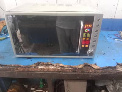 Dawlance Microwave dual baking plus heating