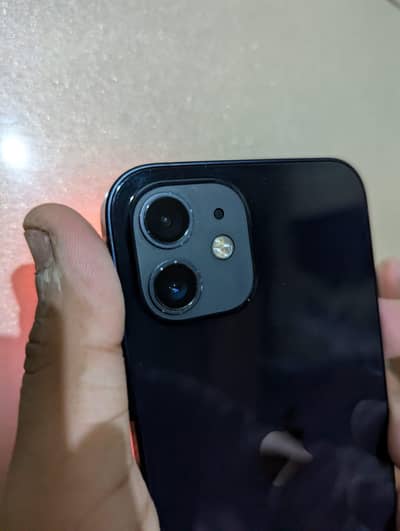 IPHONE 12 LIKE A NEW BOX SHAYAD HA LEKIN CABLE MIL HAN GI