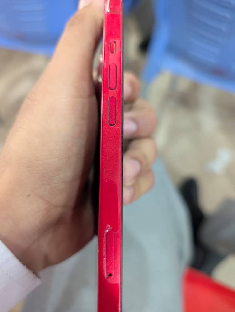 Apple iPhone 13 1