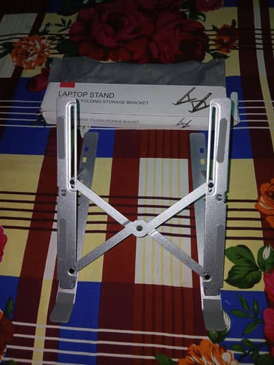 Silver Aluminium Laptop Stand Adjustable Height portable