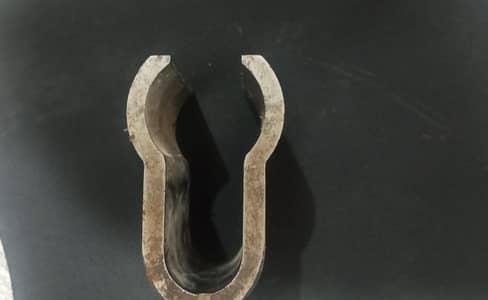 Industrial Magnetic Clamp – 10cm | 790g | Good Condition