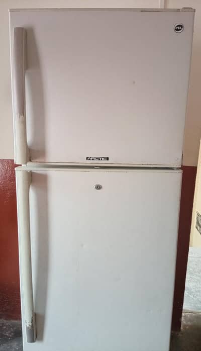 pel fridge in good condition