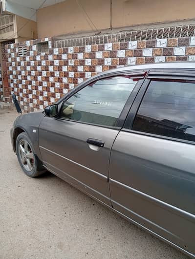 Honda Civic exi 2004