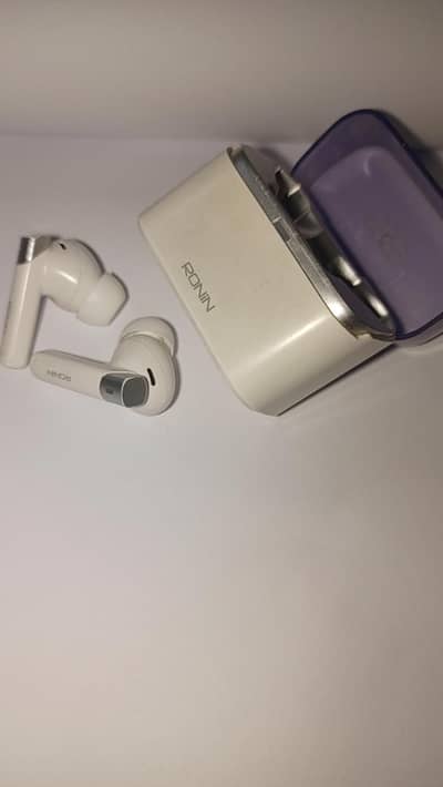 Earbuds, ronin wireless earbuds ,under budge earbuds