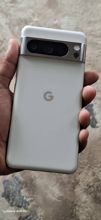 Google Pixel 8 Pro