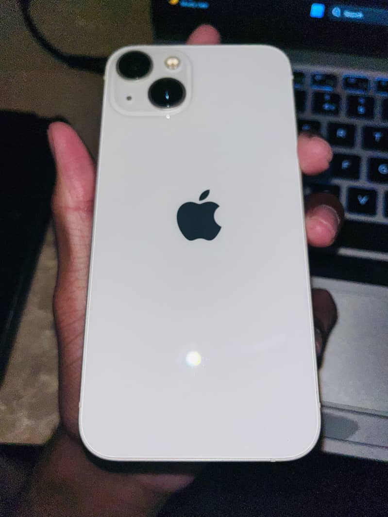 Apple iPhone 13 0