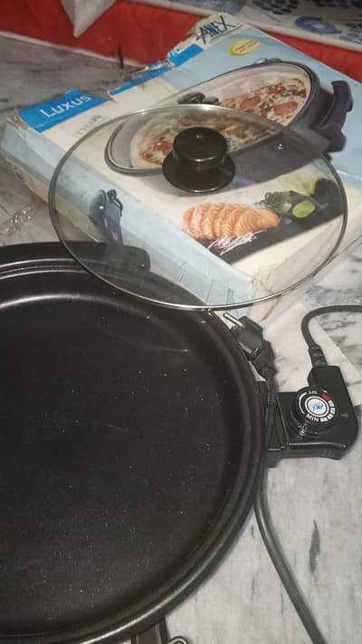 pizza maker good condition