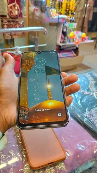 Samsung A17 in warranty