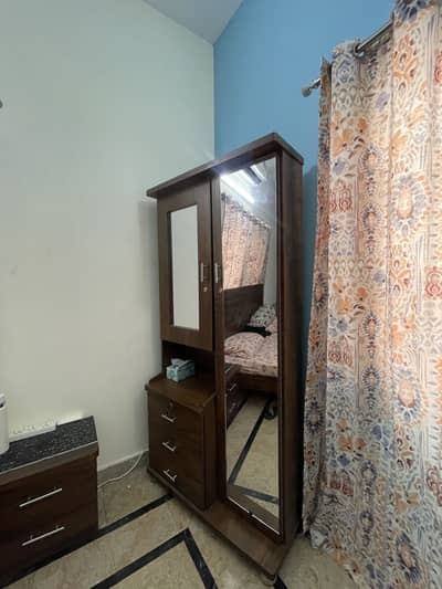 King size bed side tables and dressing table
