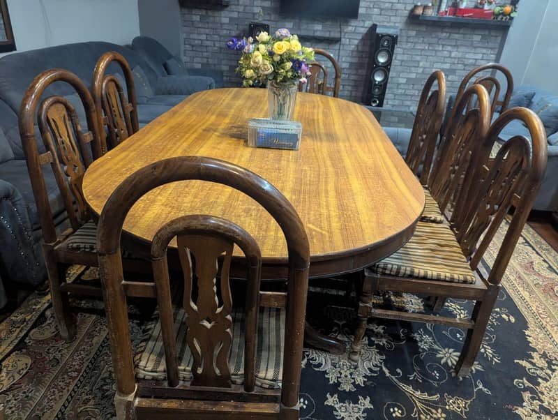 8 persons dining table 1