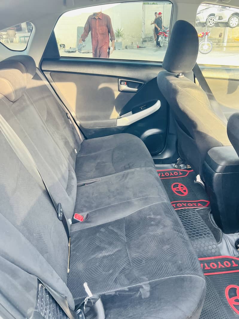 Toyata Prius Hybrid | Excellent Condition | Neat & Clean | Ready to Dr 6