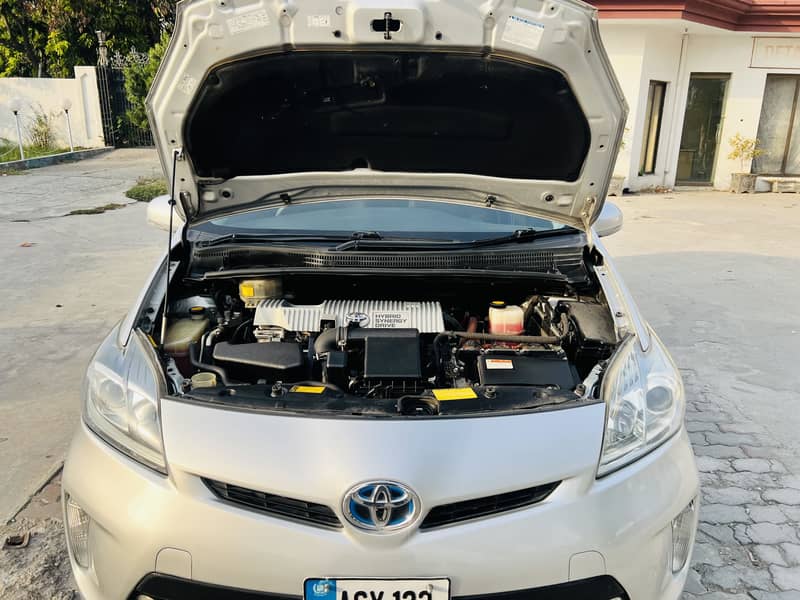 Toyata Prius Hybrid | Excellent Condition | Neat & Clean | Ready to Dr 7