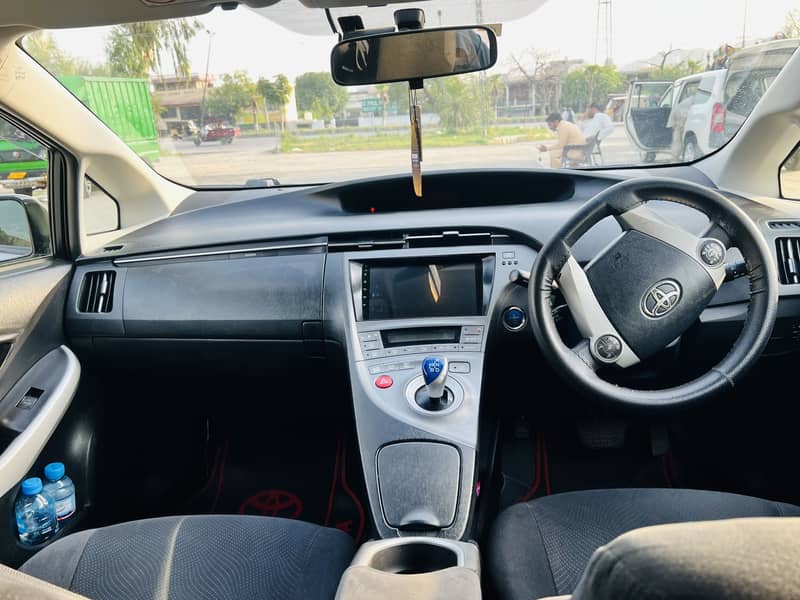 Toyata Prius Hybrid | Excellent Condition | Neat & Clean | Ready to Dr 9