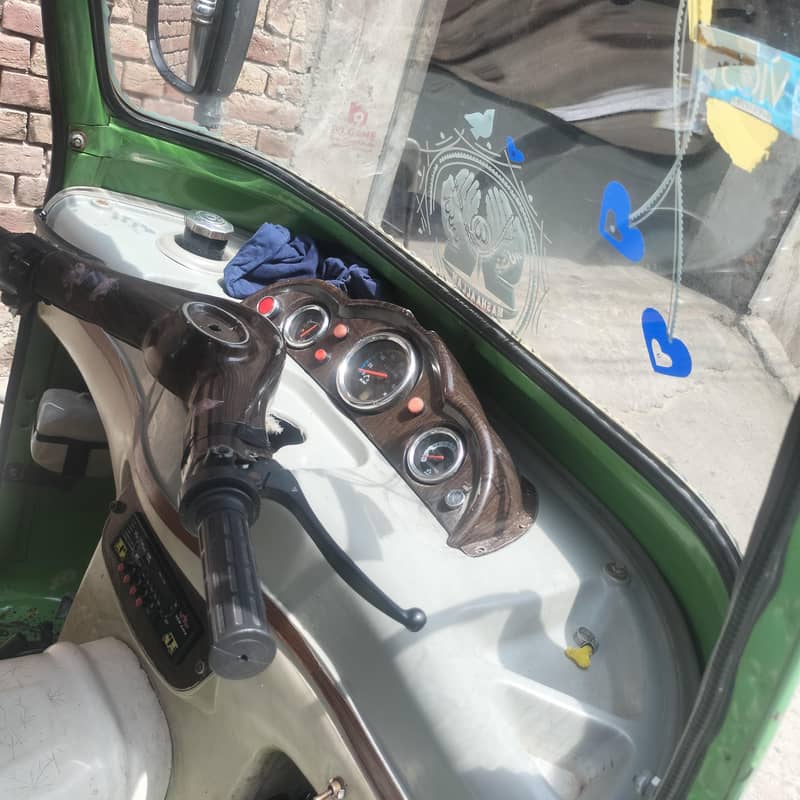 Auto Riksha 8