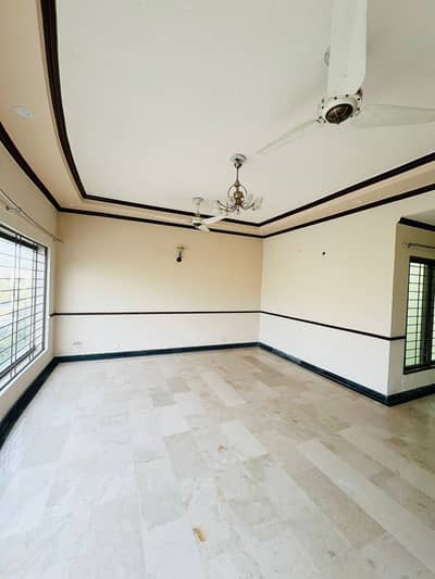 1 Kanal Upper Portion 3 Beds in DHA