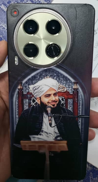 Tecno CAMON 30