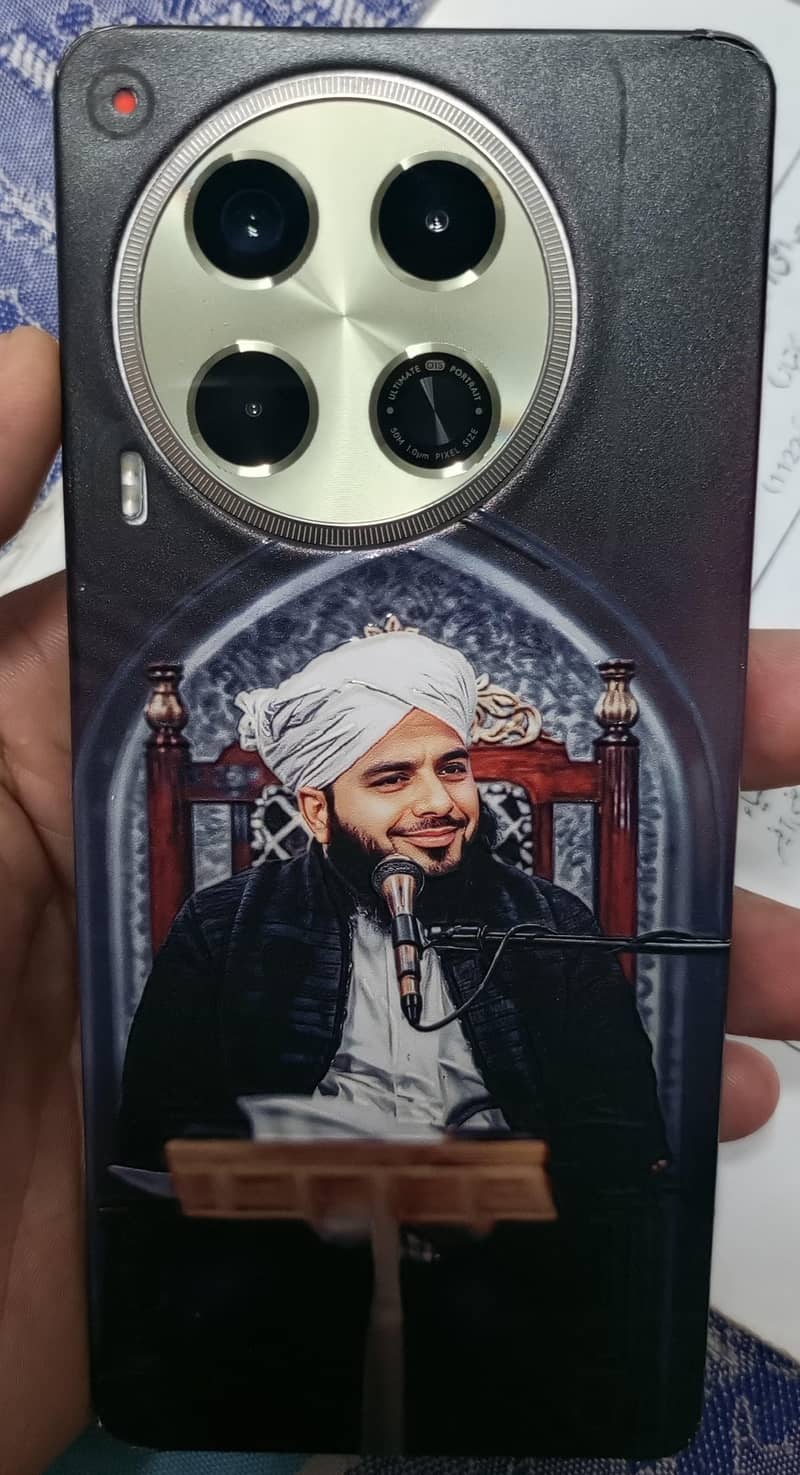 Tecno CAMON 30 0