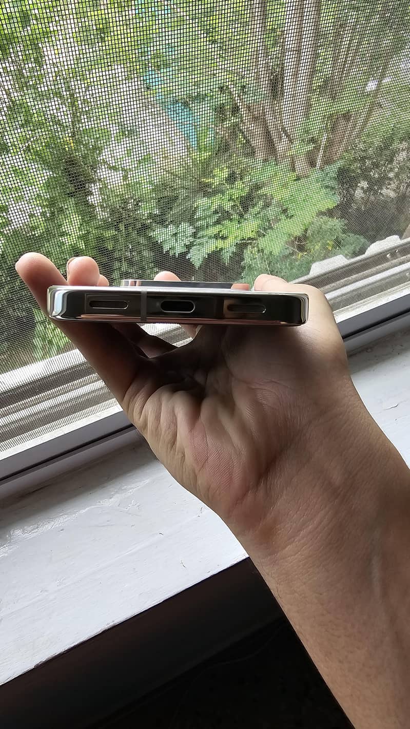 Google Pixel 10 Pro 2