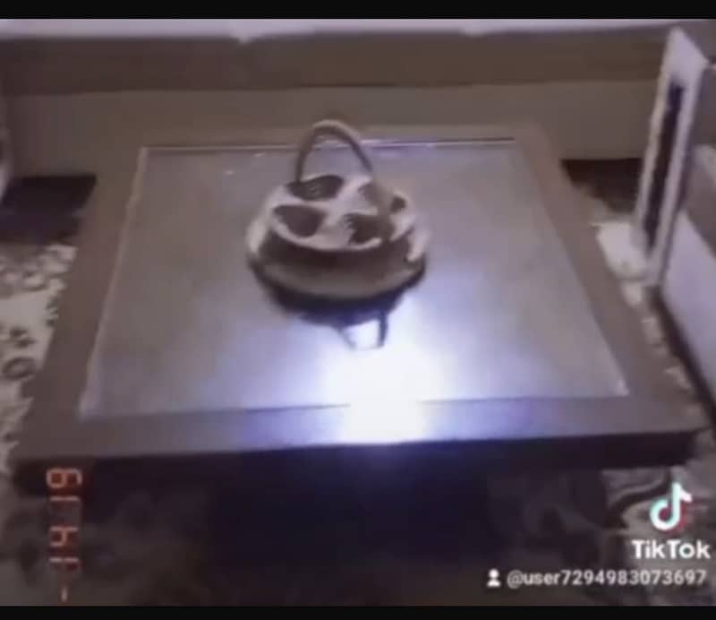 Coffee table 0