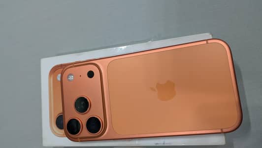 Apple iPhone 17 Pro cosmic orange