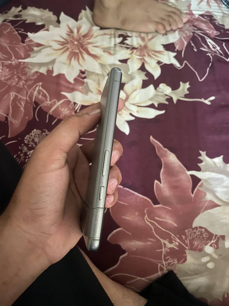 Google Pixel 8 1