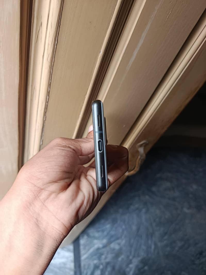 Google Pixel 6a 1